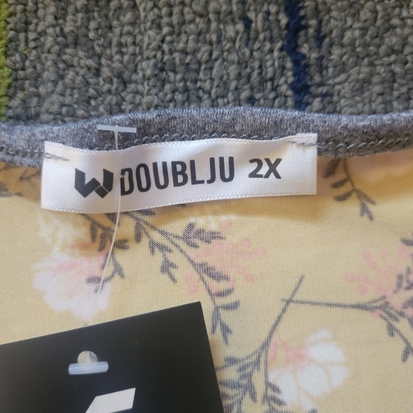 Doublju Tank Top - Picture 3 of 4